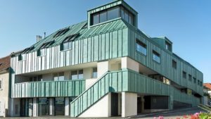 Алюминиевая кровля Система PREFALZ 01 Коричневый P.10 Prefa